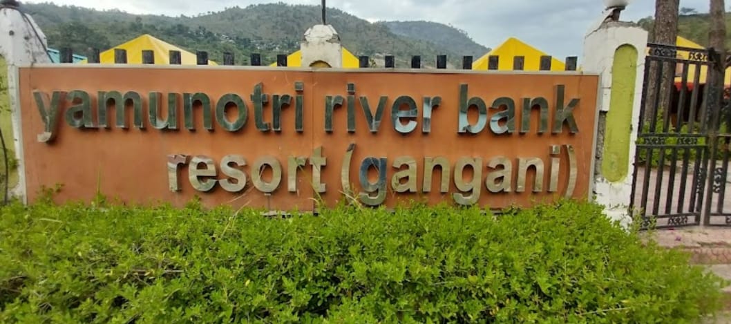 Hotel Yamunotri River Bank Resort(Barkot)